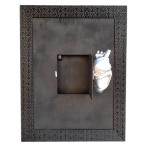 Secrets in the Heart – Cuore Anatomico Argento.